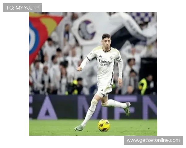 皇马防线整体结构失控问题暴露,影响球队近期稳定性与关键战表现