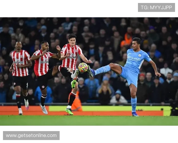 利物浦攻防转换漏洞显现,节奏越快防守风险越高 利物浦攻防转换漏洞显现,节奏越快防守风险越高