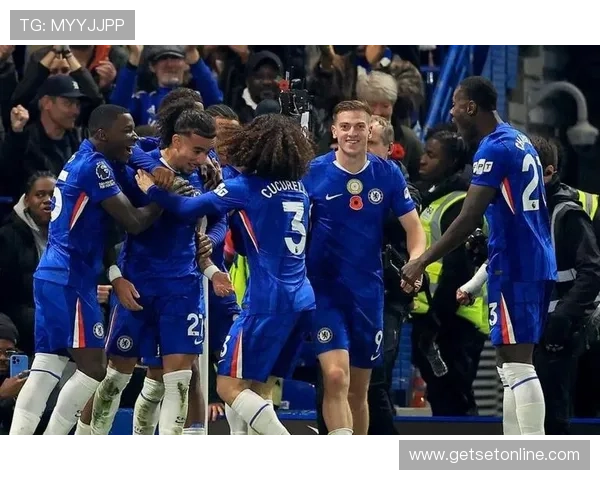 切尔西重建方向缺乏清晰主线，当前阶段球队稳定性面临考验与竞争格局变化